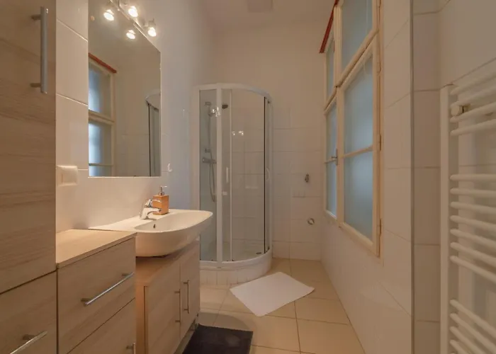Appartement Family Deluxe Minutes Walk To Schonbrunn Palace Vienne
